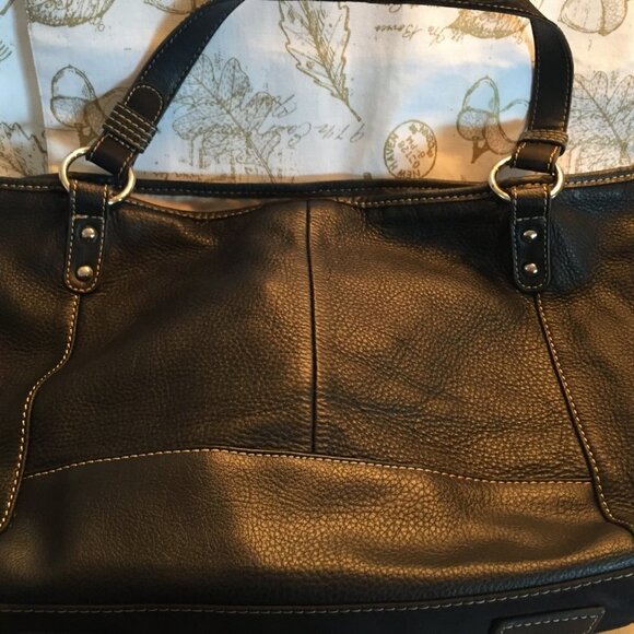 The Sak Super Soft Leather Bag - Picture 3 of 8